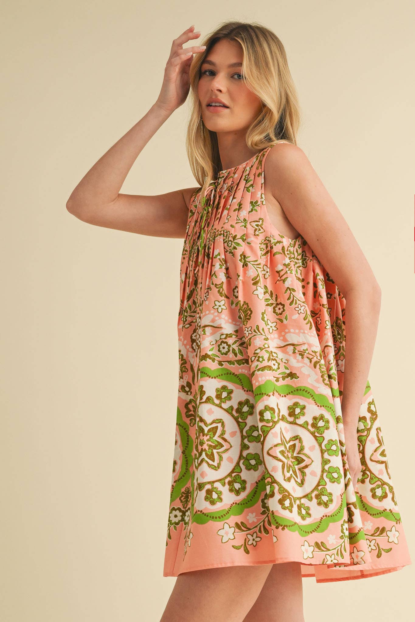 EXCLUSIVE PRINT MINI DRESS WITH PLEATING