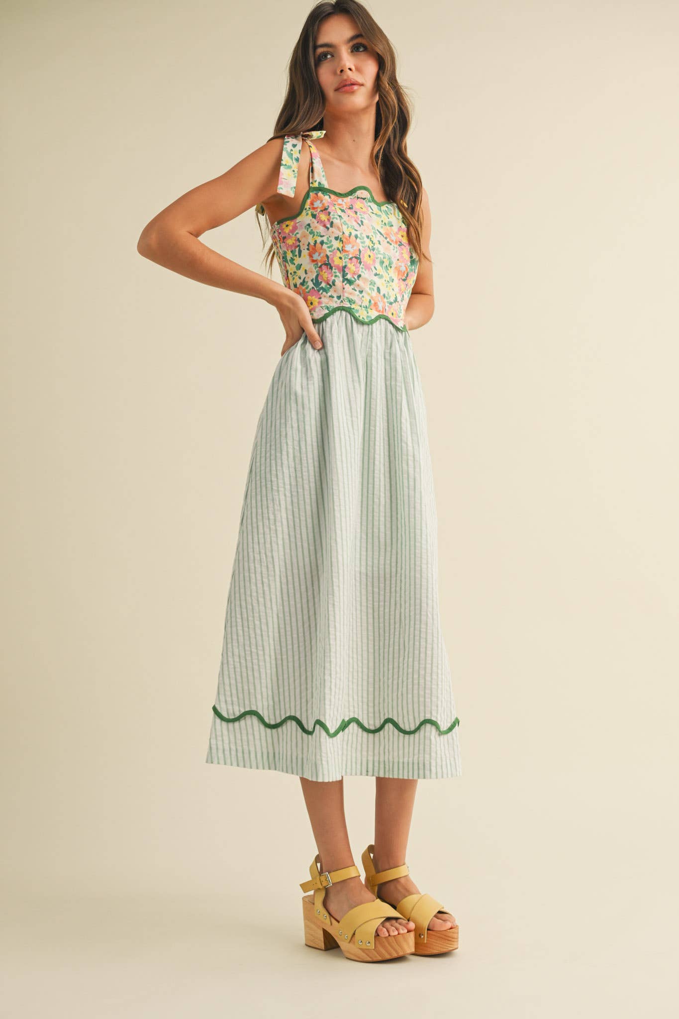 SCALLOPED MIXED PRINT MIDI DRESS
