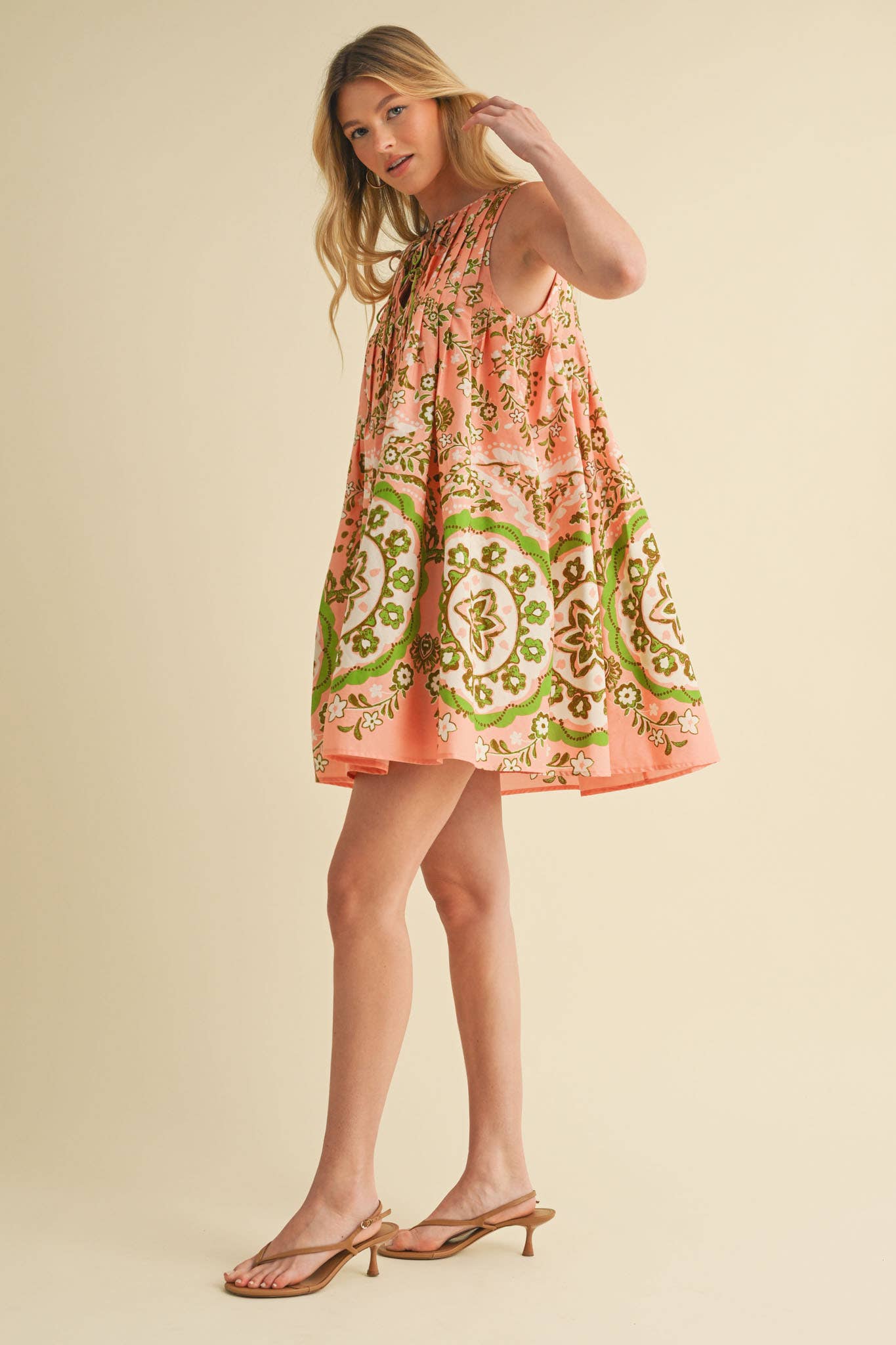 EXCLUSIVE PRINT MINI DRESS WITH PLEATING