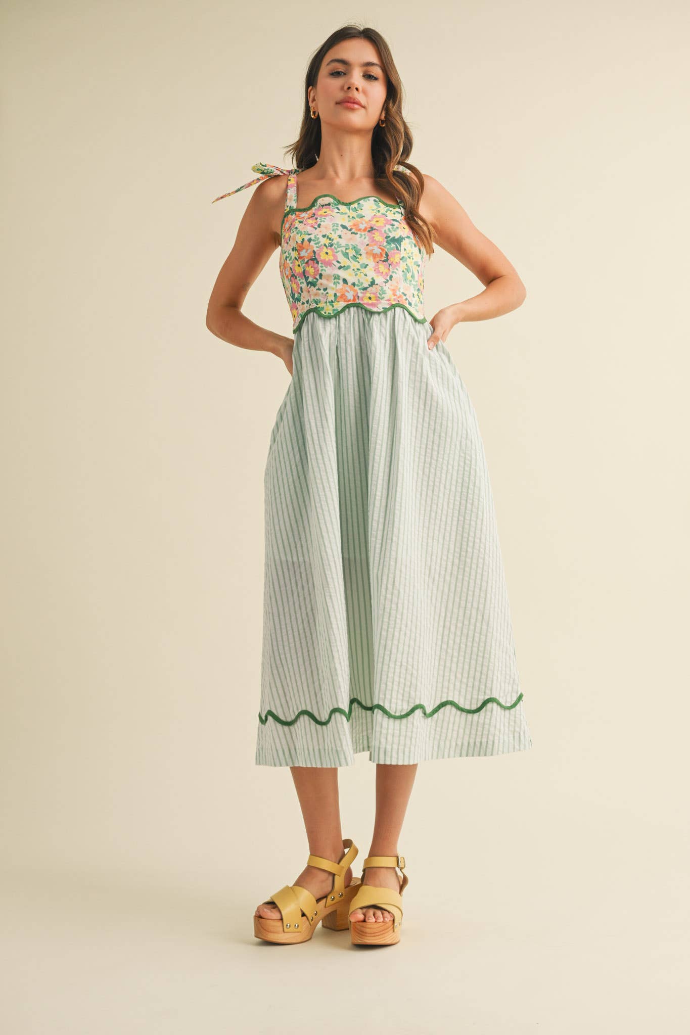 SCALLOPED MIXED PRINT MIDI DRESS