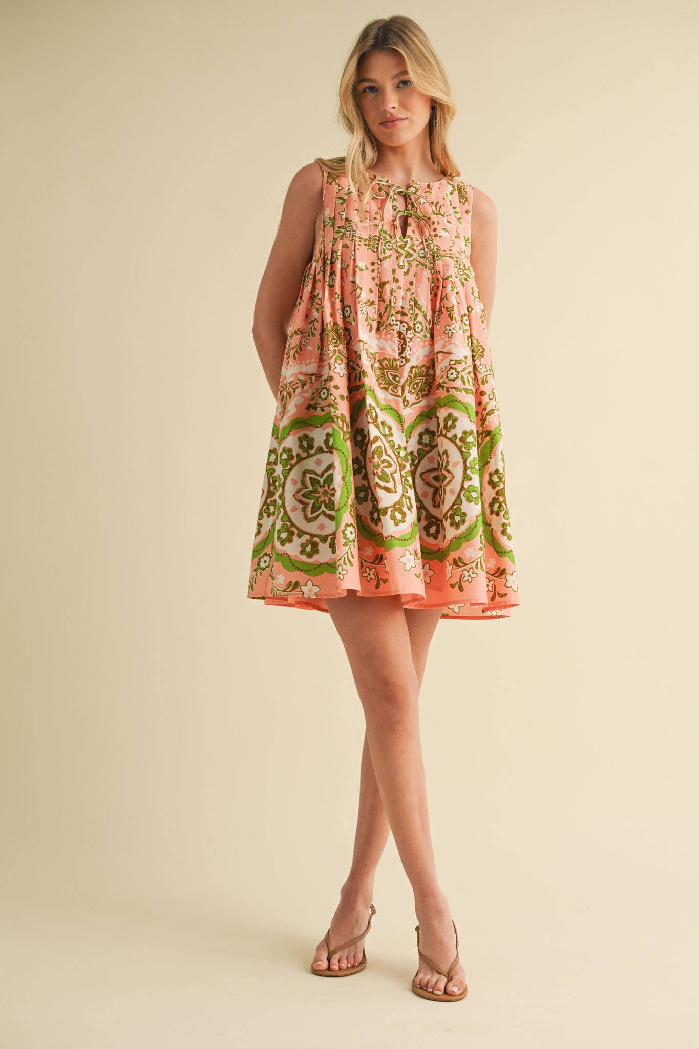 EXCLUSIVE PRINT MINI DRESS WITH PLEATING