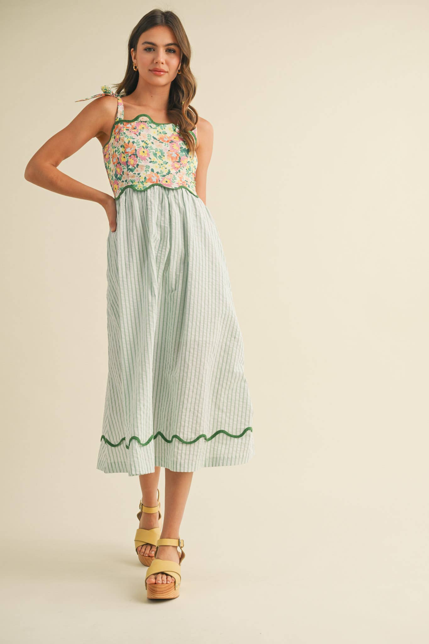 SCALLOPED MIXED PRINT MIDI DRESS
