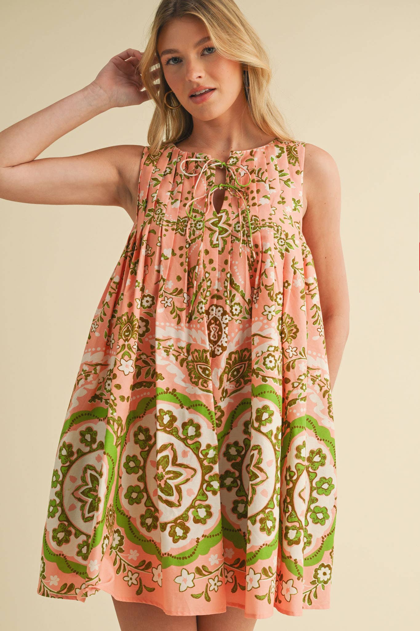 EXCLUSIVE PRINT MINI DRESS WITH PLEATING