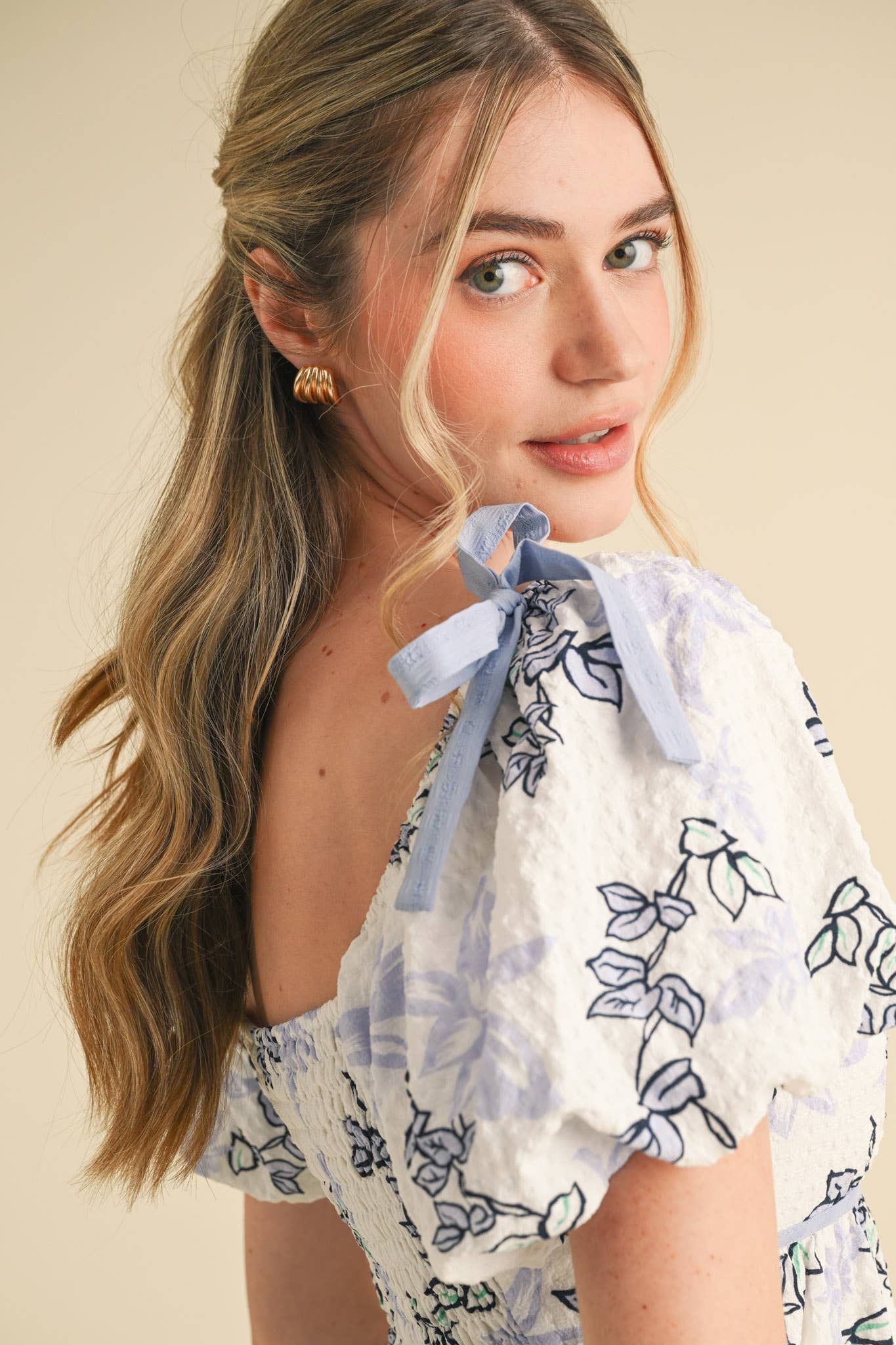 EXCLUSIVE PRINT FLORAL PEPLUM WAIST TOP