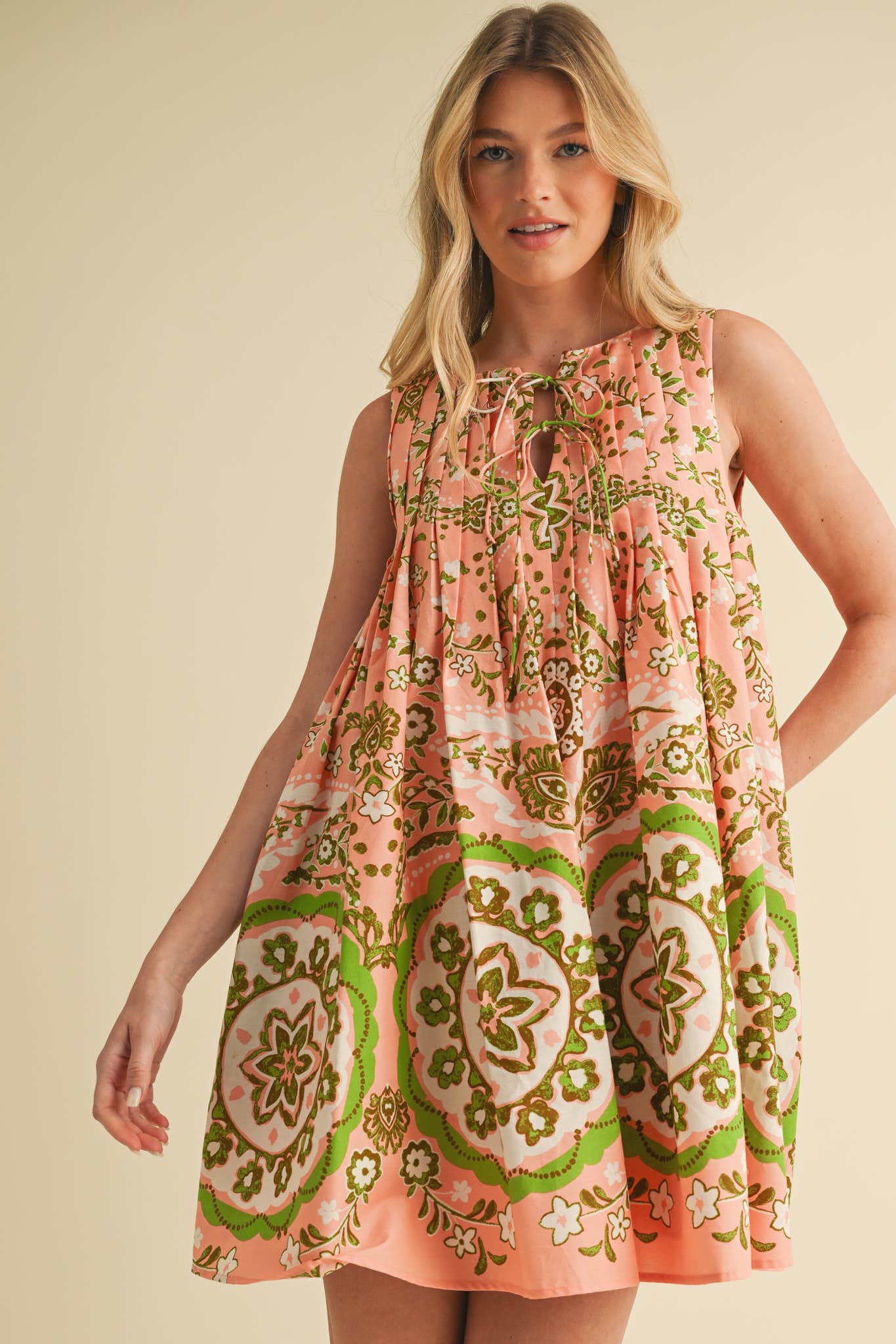 EXCLUSIVE PRINT MINI DRESS WITH PLEATING